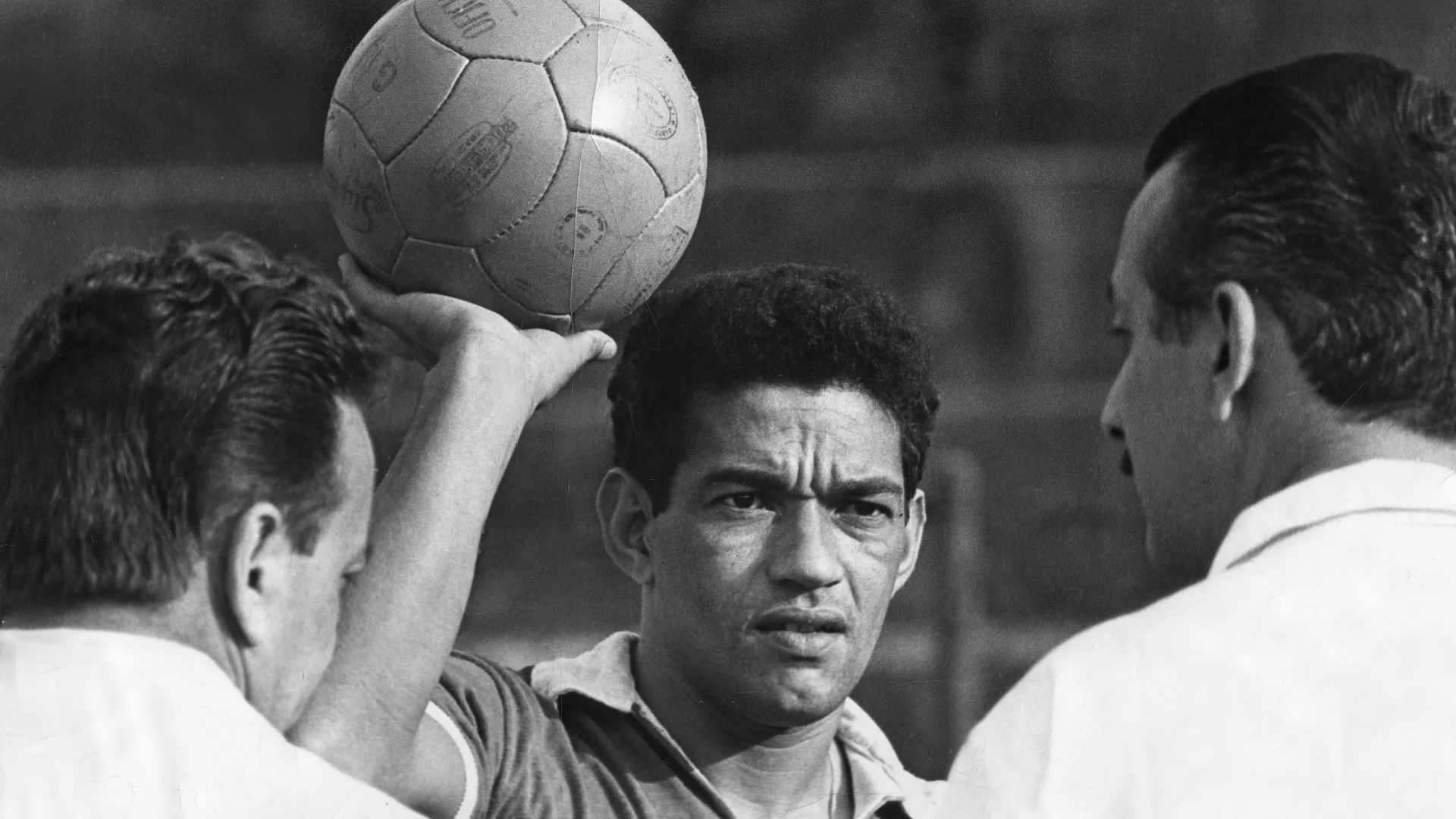 Garrincha Bio: Biography, Wiki, Age, Career, Footballer, Football Record, Wife & More